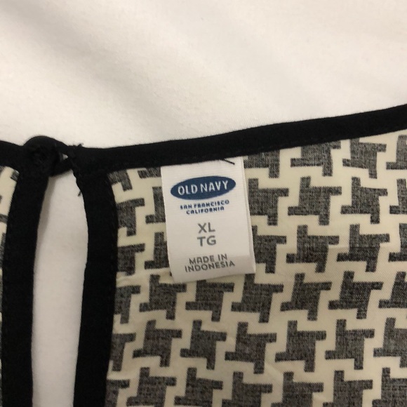 Blouse - Picture 2 of 2